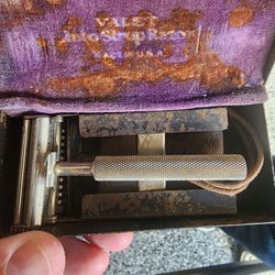 Vintage Purple Razor In Case