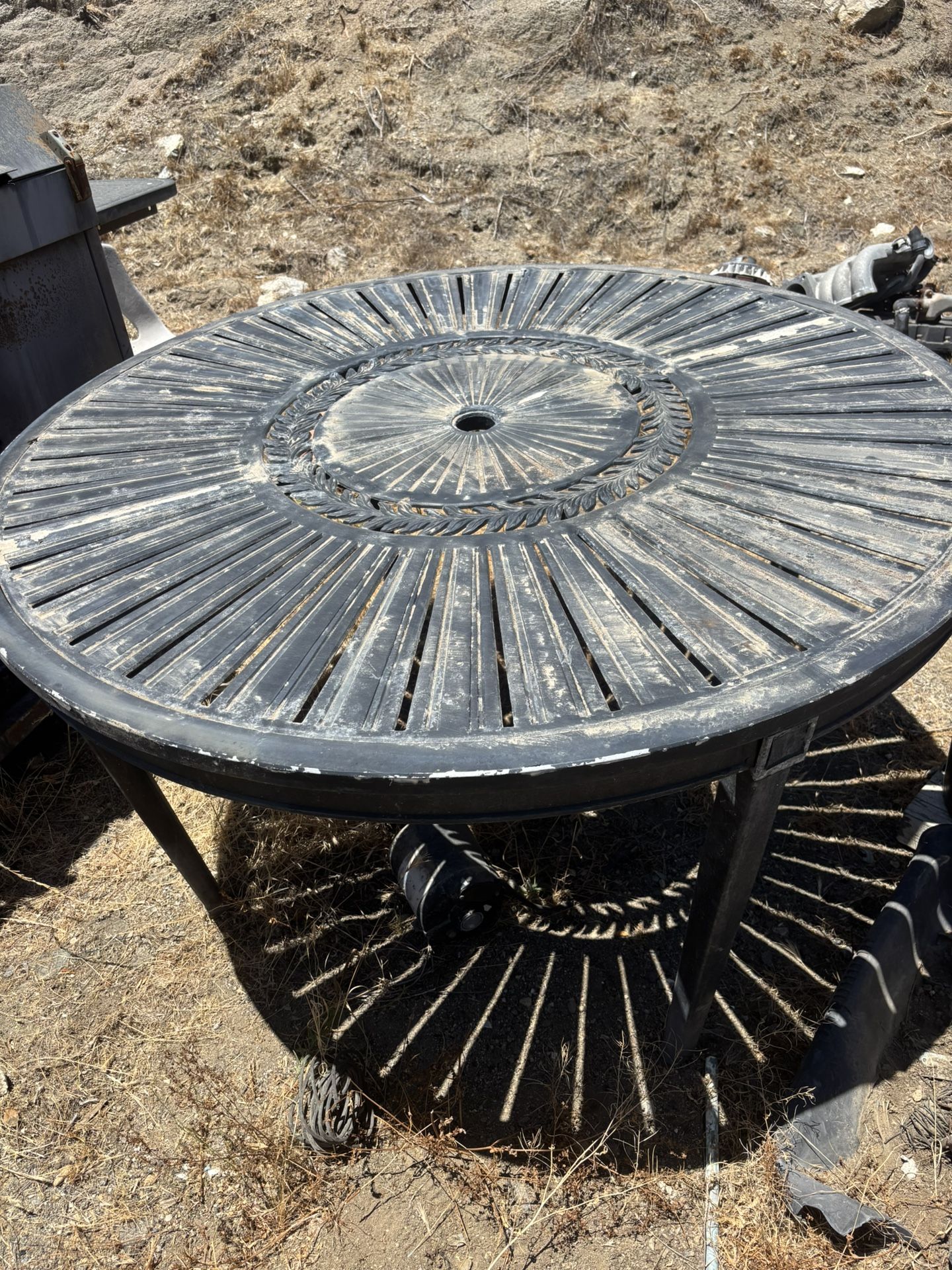 TWO ROUND ALUMINIO TABLE NO CHAIRS
