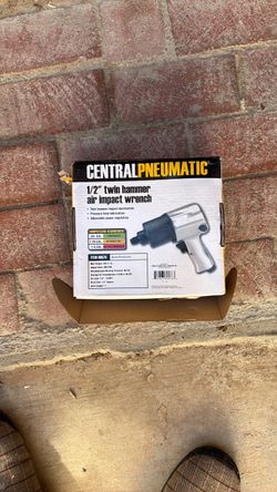Central Pneumatic 1/2" Twin Hammer Air Impact Wrench