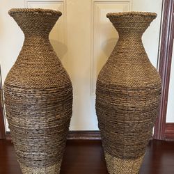Wicker vases / Decor 