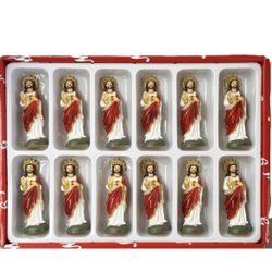 Milisten Jesus Resin Figurine Ornament Sacred Jesus Sculpture for Home Decoration Design Craftsmanship Christmas and Religious Celebrations E