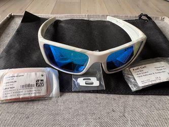 Oakley Sunglasses - Multiple pairs
