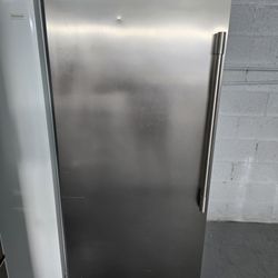 Freezer Frigidaire 