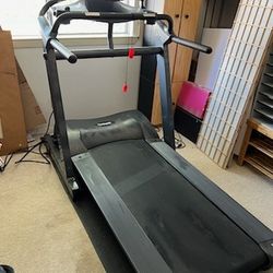 Treadmill  Smooth Fitness Model