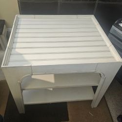 Flex Steel End Table-White