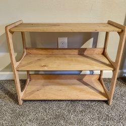 Montessori Shelf 