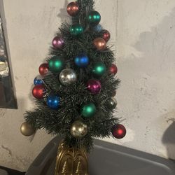 Christmas Tree $10