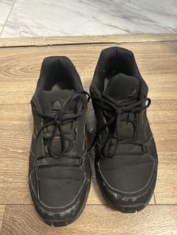 Women's Size 5 Adidas Black Tennis Shoes