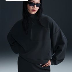 Nwt Nike Drifit Cropped Hoodie