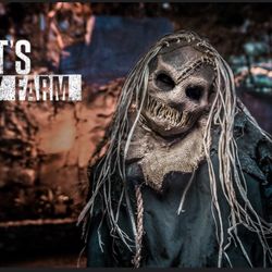 3 KNOTTS SCARY FARM TICKETS *HALF OFF** tonight