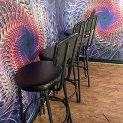 4 High-top Chairs 