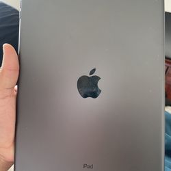 Apple iPad 9th Generation – Great Condition