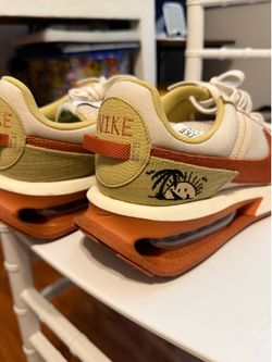 Nike Sun Club