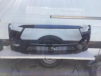 2024-2025 FORD MUSTANG FRONT BUMPER COVER USED OEM