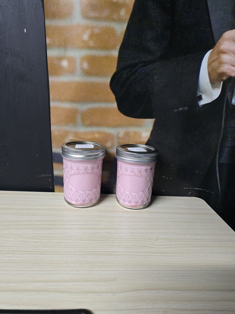 Homemade Cherry Cheesecake Scented Candle