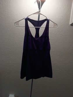 Large purple Lululemon women's workout top