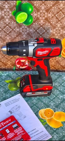 Milwaukee
M18 18V Lithium-Ion Cordless 1/2 in. Drill Driver with red lithium cp 2.0ah battery
