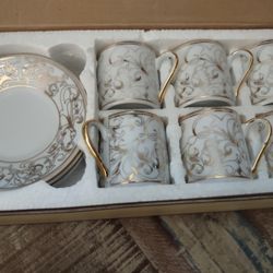 New France Genevieve Lethu 12 Pc