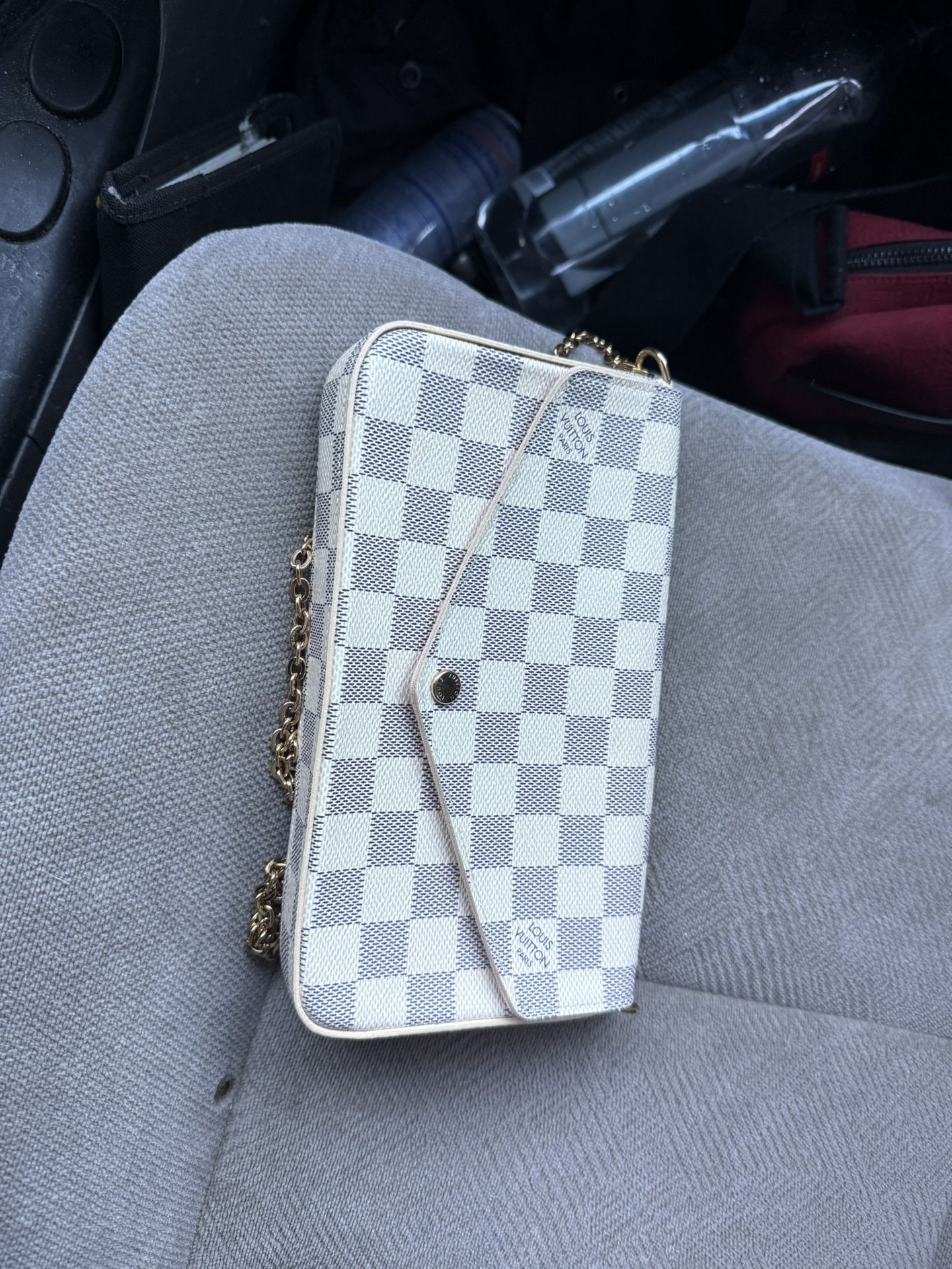 Louis Vuitton Félicie Pochette in Damier Azur canvas