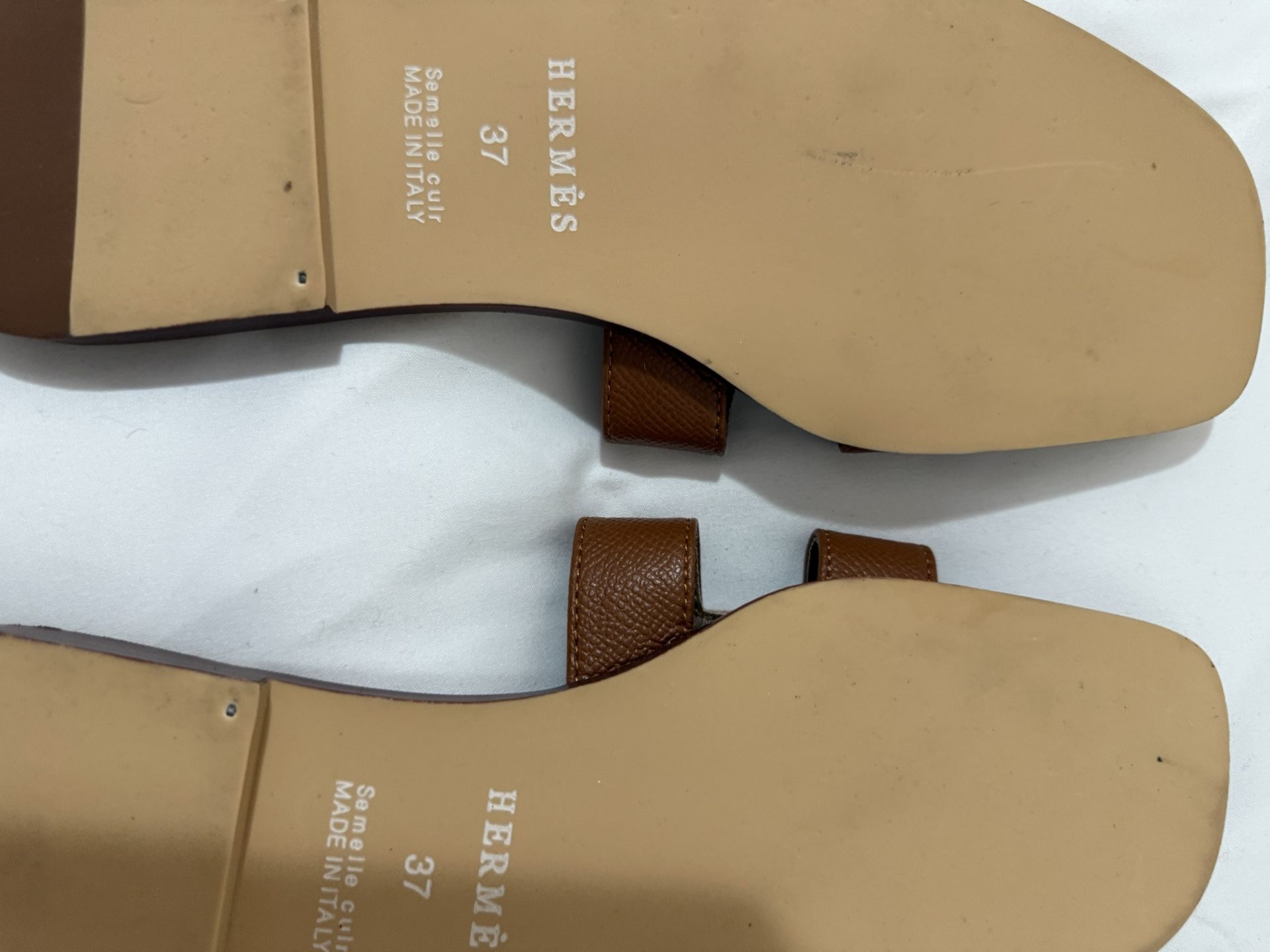 Sandals Size 6 Like New 