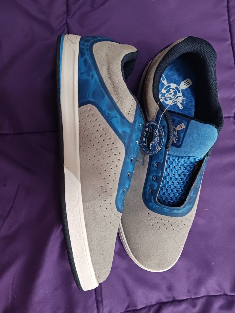 DC Mike Mo Capaldi Skate Shoes