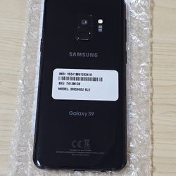 Samsung Galaxy S9 Unlocked. 64GB.    Store Pick Up Only.   El Precio Es Firme.