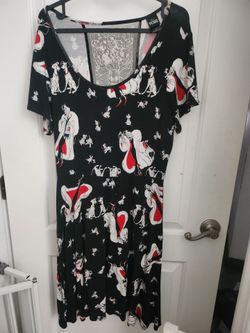 Disney Villains Cruella Devil stretchy dress Size MEDIUM