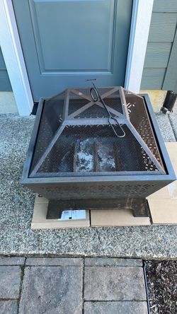 Square Metal Outdoor Fire Pit with Mesh Lid