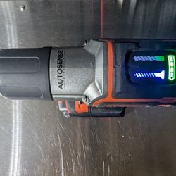 Black & Decker AUTOSENSE Drill (Like New!)