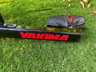 Yakima HoldUp 2-Bike Platform Hitch Rack - 1.25" Receiver