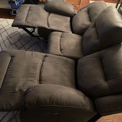 MUST GO or OBO Eastwood Gray Power Reclining Sofa 🛋