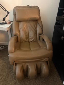 Leather massage chair