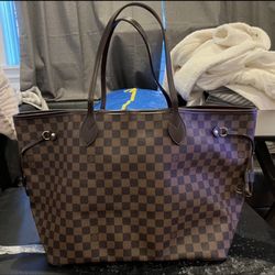 Louis Vuitton Never Fall Purse