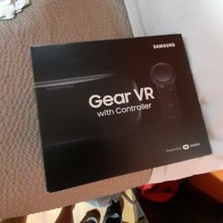 Gear VR And Controller 