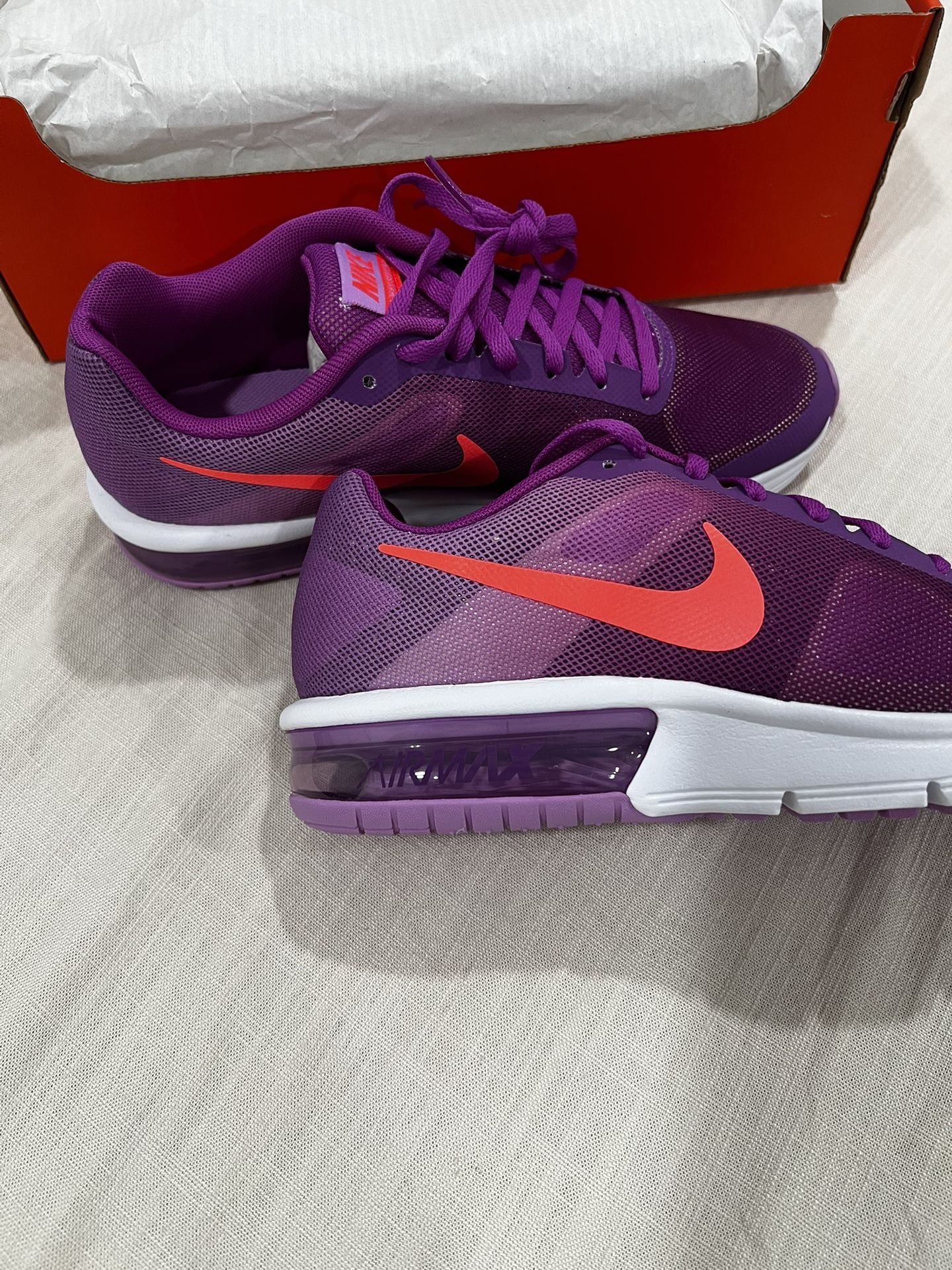 Nike, Airmax, Purple, Size: