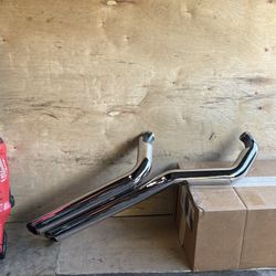 Harley Dyna Vance and Hines Side Shots Exhaust Pipes parts