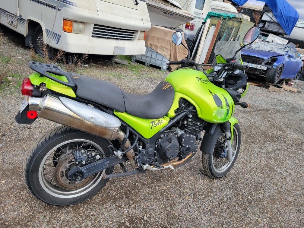 2001 Triumph Tiger