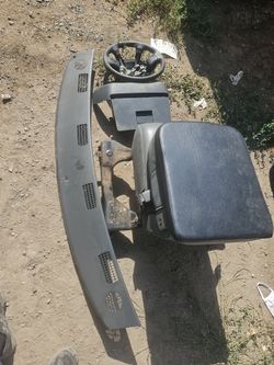 Jump seat Ram 2006 available