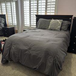 Black Bedroom Set