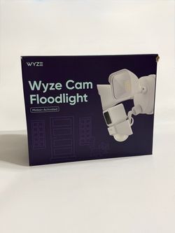 WYZE Cam Floodlight WYZEC3FL 1080p 2600 Lumen Outdoor Security - New, Open Box
