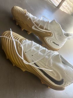 Football cleats