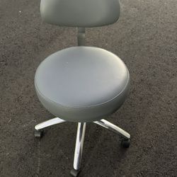 Rolling Chair 