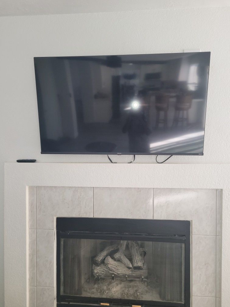 50 Inch Hisense Smart TV