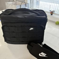 Nike Futura Plus  Black Lunch Bag