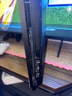 Ps4 with controller and charger