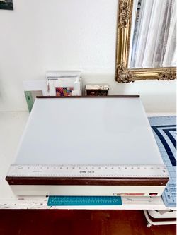 Knox Acculight Portable Lightbox  18x24”