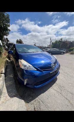 Prius V 2012 sold in parts