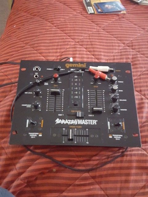 Gemini pmx 18 scratch master mixer.