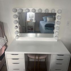 IKEA Desk (read Description Before Messaging)  NEED GONE
