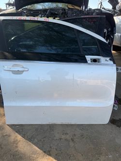 2012 Chevy Volt Right/Passenger Side Front Door Part